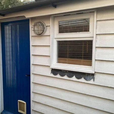 The Potting Shed. Small But Perfectly Formed Cantorbéry Extérieur photo